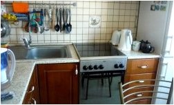 Кухня в хрущевке (135 фото дизайна на любой вкус) (кухня, хрущевке, дизайна) Кухня в хрущевке (135 фото дизайна на любой вкус)
