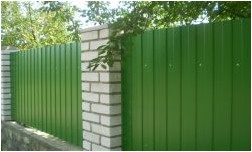 Заборы для частного дома (255 интересных фото) (забор, длить, фото) Заборы для частного дома (255 интересных фото)