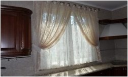 Тюль на кухню (120 интересных фото-идей дизайна) (тюль, кухня, фото, дизайна) Тюль на кухню (120 интересных фото-идей дизайна)